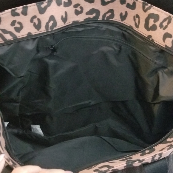 PINK VS leopard print zipper tote - Picture 4 of 6